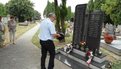 Méltósággal emlékeztek a hősi halottakra Illésházán