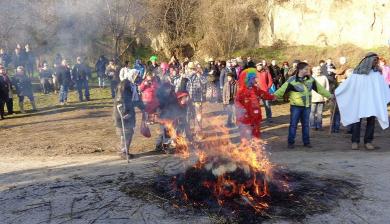 Farsangi felvonulás Helembán